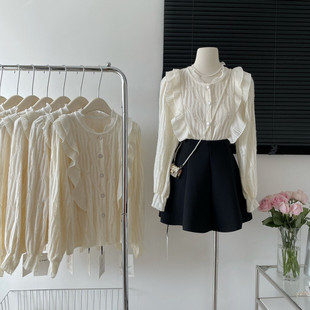 Q1E Lace Bottoming Shirt for Women in Spring & Fall, Niche Long-Sleeved Elegant Sweet Shirt with Ruffles for Ladies