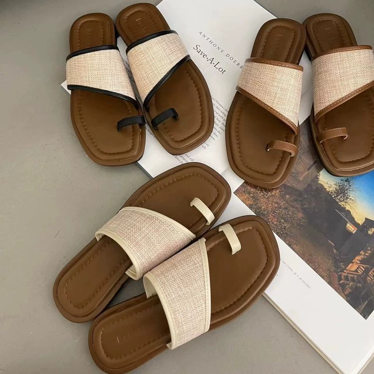 Summer straw slippers for leisure, sandals