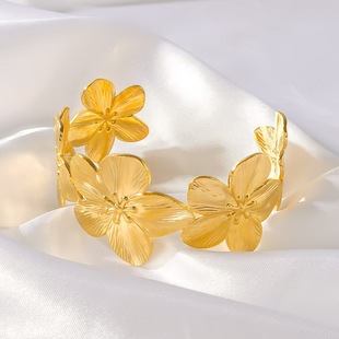European and American Cross-Border Retro Light Luxury Flower Bracelets for Women, Fashionable and Versatile Opening, Adjustable Niche High-End Jewelry
