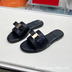 欧米のファーのフラットスリッパの女性の本革のフラットと花の女性のクールなドラッグSlippersこの間の卸売高品質