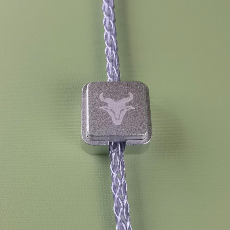 TypeC 発光機械式磁気軸 USB キーボードスプリング航空プラグケーブル磁気吸引設計金属銘板カスタマイズされた生産|undefined