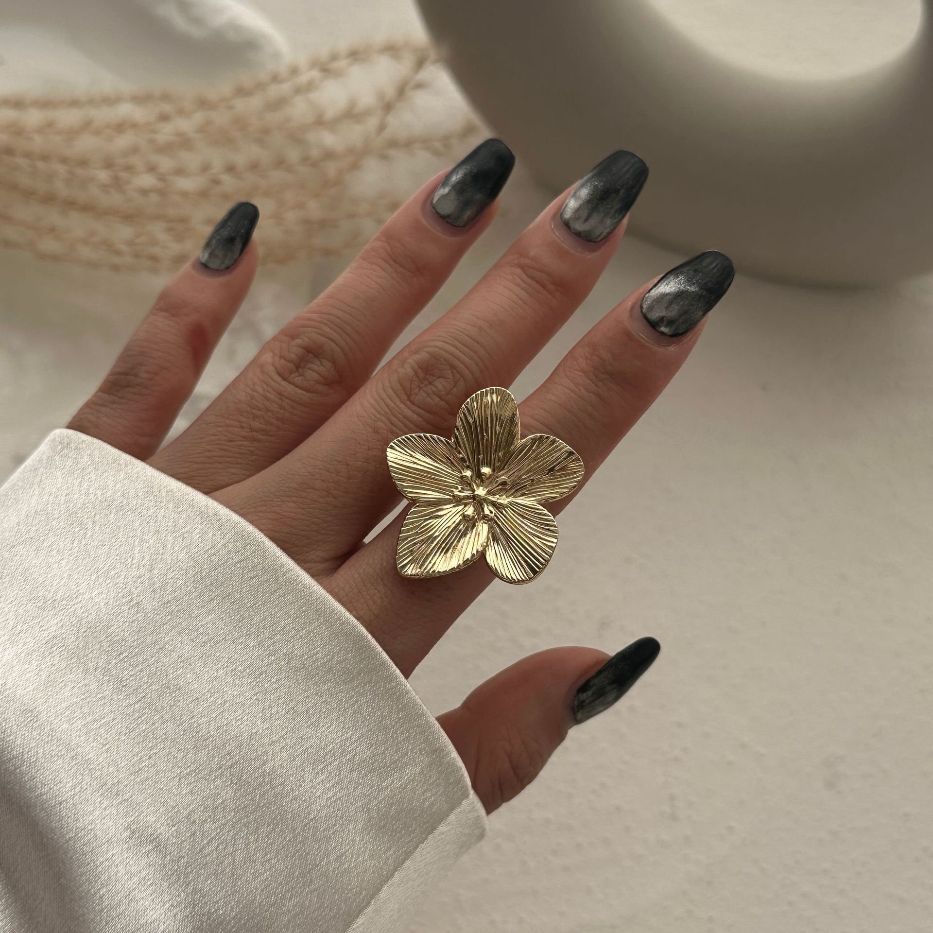 9g Weight Jewelry Set Classification 1 Piece Quantity Holiday, Daily Occasion Alloy Material Geometric Pattern All Seasons Season Unisex Gender Plating Design Retro, Simple Style Style Retro Simple Style Geometric Alloy Plating Unisex Jewelry Set 30
