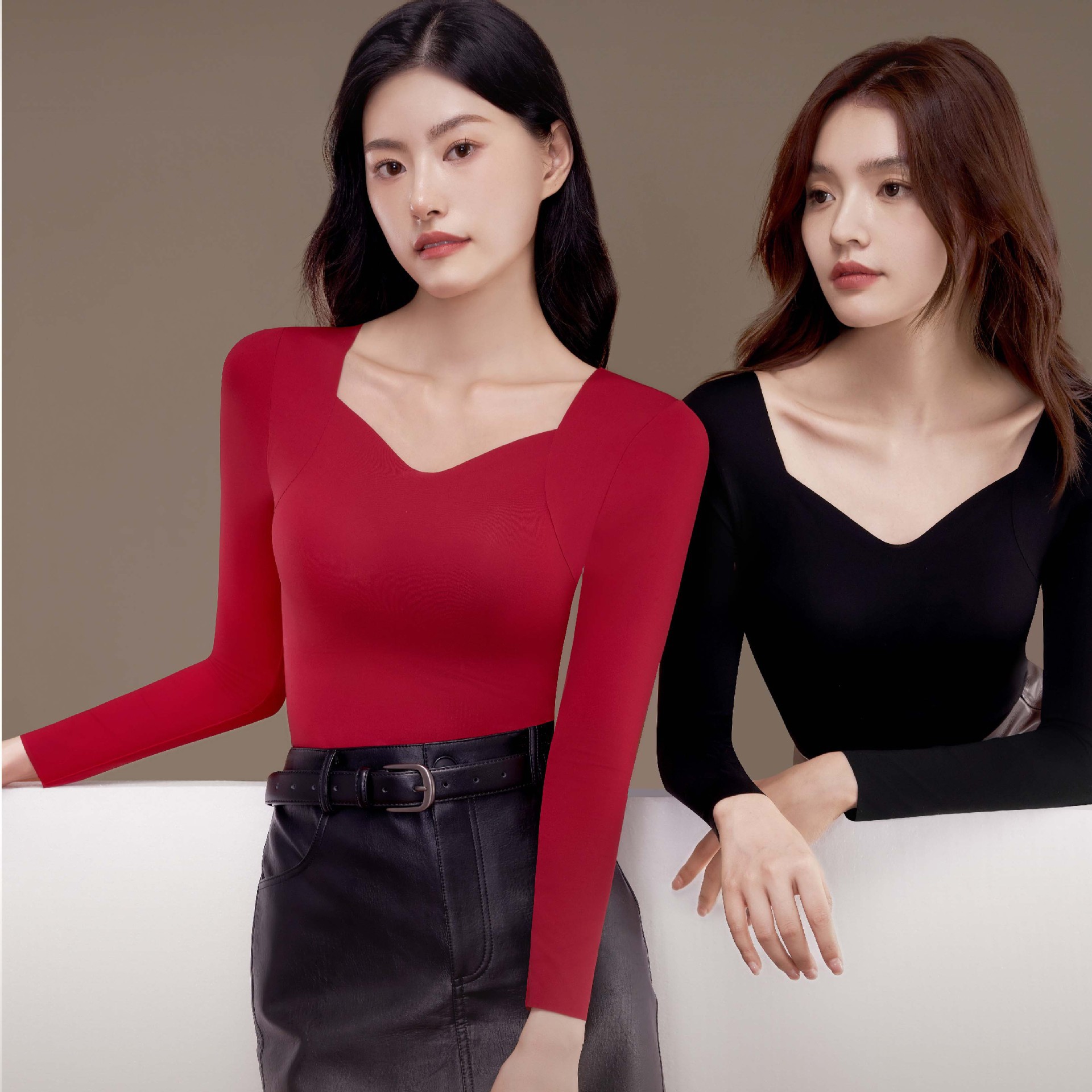 6842 ropa cálida con mangas simples de otoño y invierno ácido hialurónico con almohadilla de pecho de mangas largas delgada ropa interior cálida camisa base