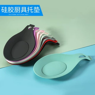工厂现货直供食品级家用耐温硅胶味碟酱油碟厨具垫餐具垫汤勺托