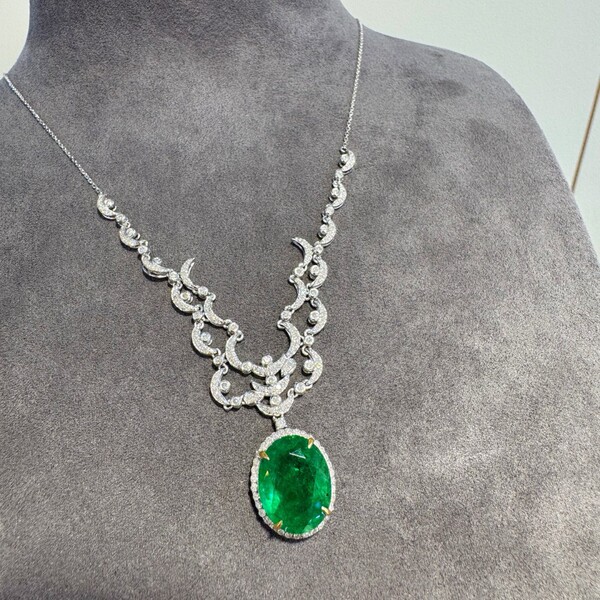 Organic necklace