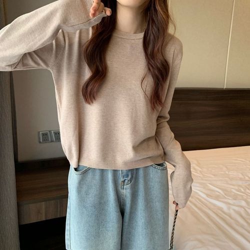 Short Cropped Knit Top for Women, 2025 Fall/Winter Collection: Loose-Fitting Crew-Neck Base Layer with Long Sleeves, Available in Solid Colors