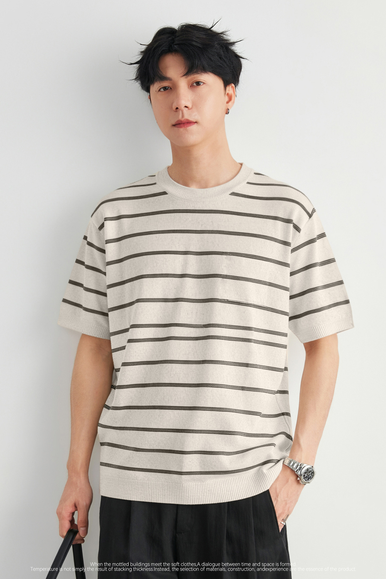 Áo thun nam tay ngắn cổ tròn sọc kẻ chất liệu Tencel thoáng mát — Cà phê gai dầu chi tiết 3