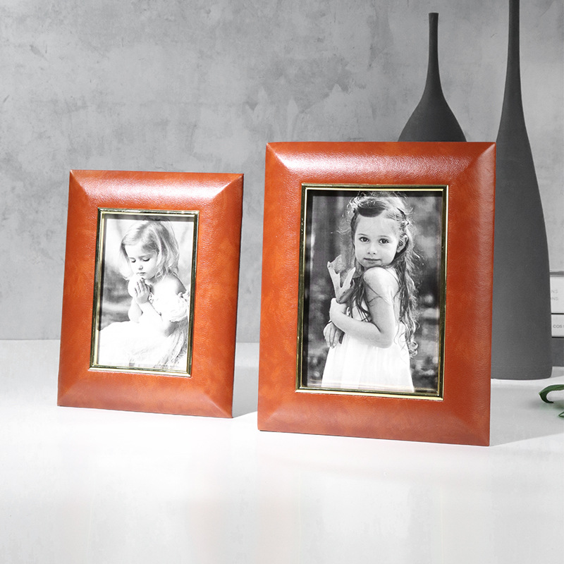 Table design retro photo frame for bedroom