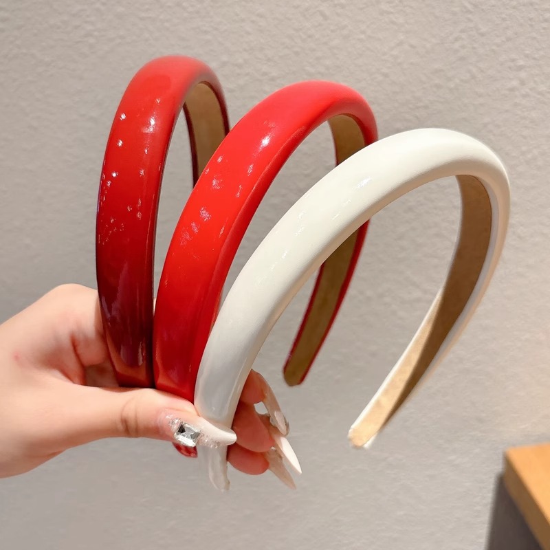 Corea del Sur Anchorage banda de cabello rojo lavado de cara banda de cabello de borde ancho temperamento tocado de cabello de alto cráneo paquete de cabello no estrangulación mujer