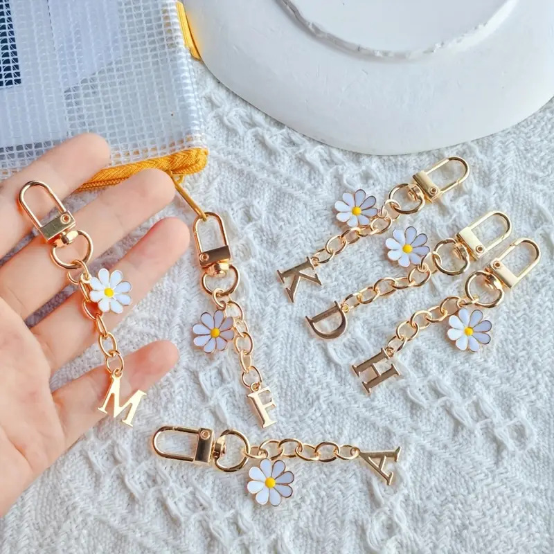Cross-Border Daisy Keychain Hanging A-Z Letter Pendant Headphone Cover Mobile Phone Case Pendant Couple Bag DIY Gift