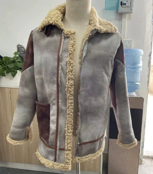 Пальто/униформа в наличии, мужская модель, короткое, крупный лацкан, артикул 6517