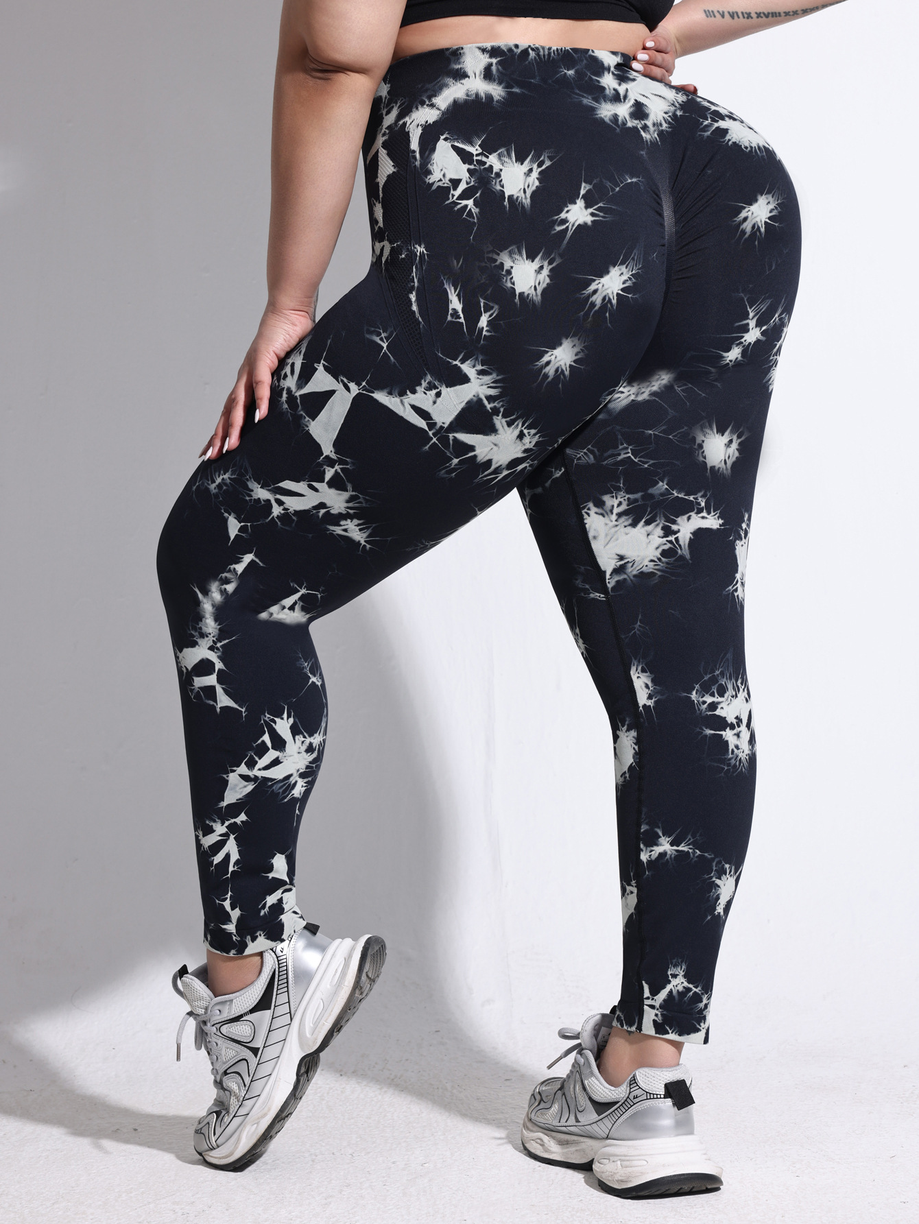 2025 tallas grandes pantalones de yoga teñidos anudados europeos y americanos leggings deportivos ajustados de cintura alta para mujer pantalones de compresión de cadera de melocotón