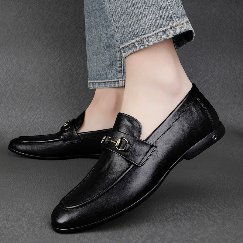 Чистая кожаная мужская обувь весенняя новая мода ножные деловые повседневные британские кожаные туфли молодые кожаные туфли с острыми наконечными мягкими кожаными туфлями