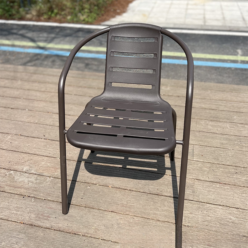 Silla de espacio café
