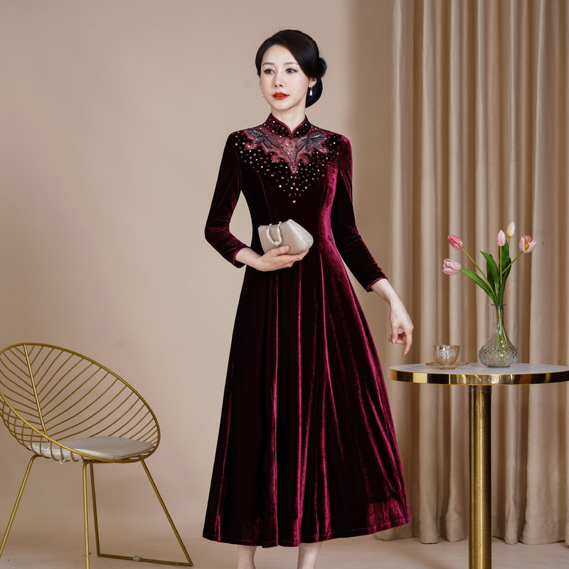2024 New Large Swing Long Dress Modified Velvet Cheongsam Dress plus size Happy Mother Wedding Dress Happy Mother-in-law New Women