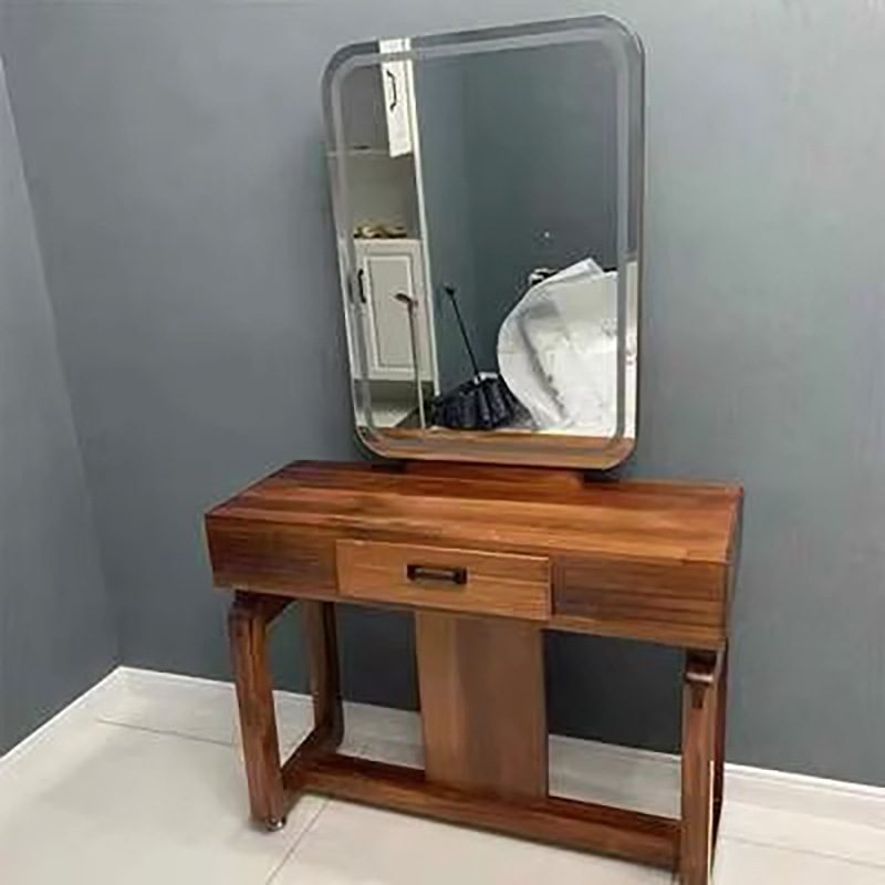 Barbería mirror image 17
