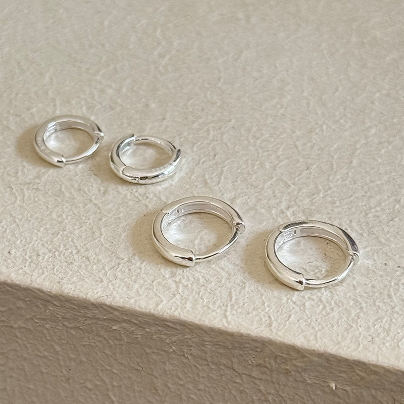 999 silver smooth circle ear buckle women's simple small personality niche design basic all-match earrings 9787A