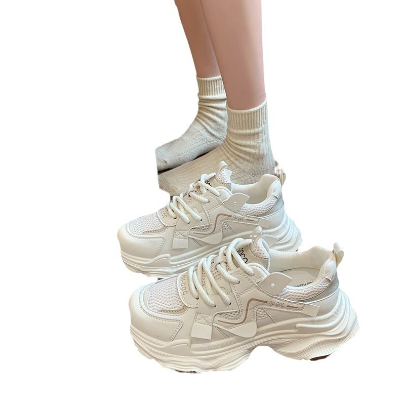 2024 zapatos de padre para mujeres de mujer versátil para mujeres ligero transpirable suave anti-redderrapante de malla de cabeza ultraligera nuevo chino