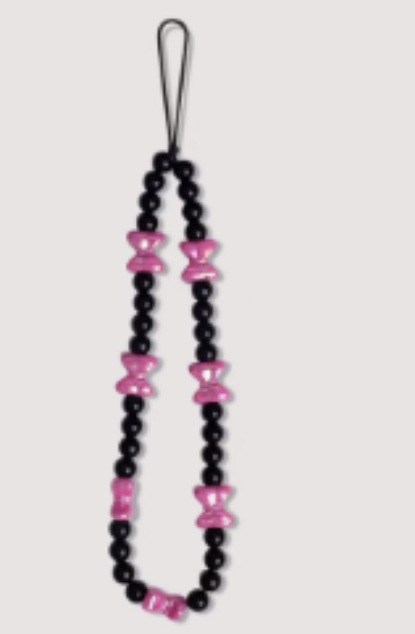 Cadena de cuentas negras con lazo rosa