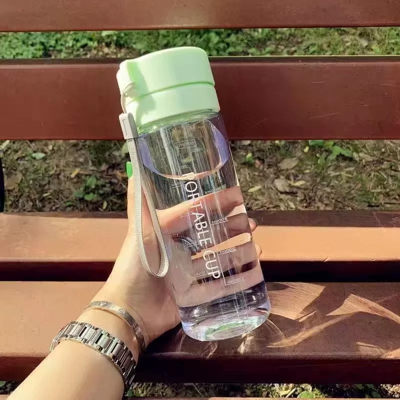Пищевая простая бутылка для воды экологичная высокотемпературная стойкая к воде чашка мужской стиль простая пластиковая большая ёмкость портативная и против упадка
