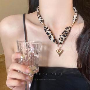 �����±��y���Ľz����Ů�ﶬ�߼����F���i��朼����Lë������