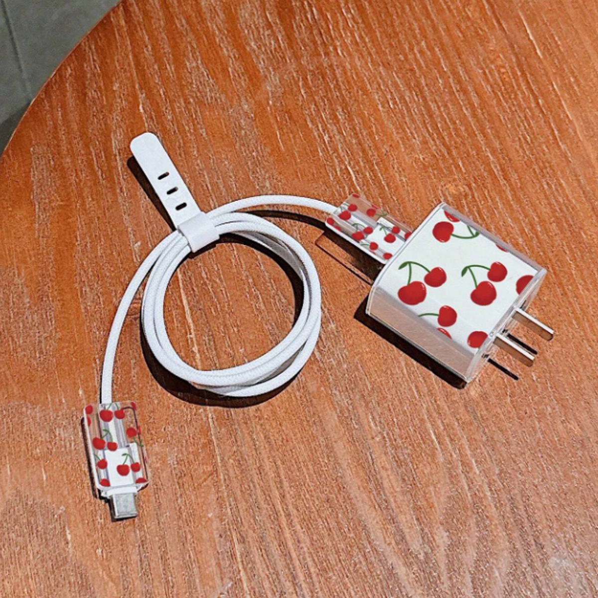 Apple 13 Funda protectora de datos Funda protectora de cargador de 20w Funda protectora de cable de datos Juego de cuatro piezas