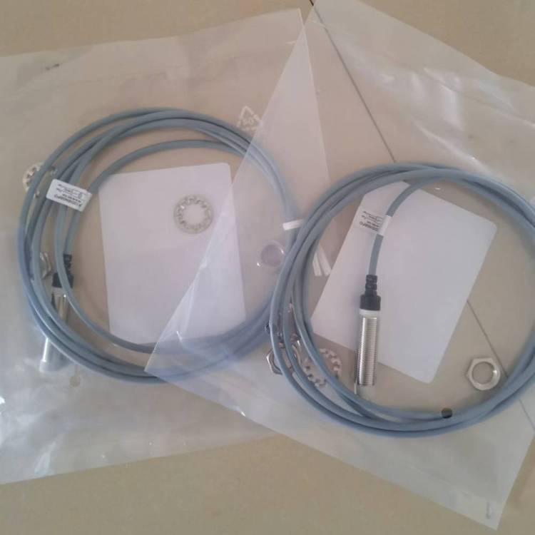 全新包装 瑞士佳乐 接近开关IA12DLF02PO3279 IA12DLF02NO3219