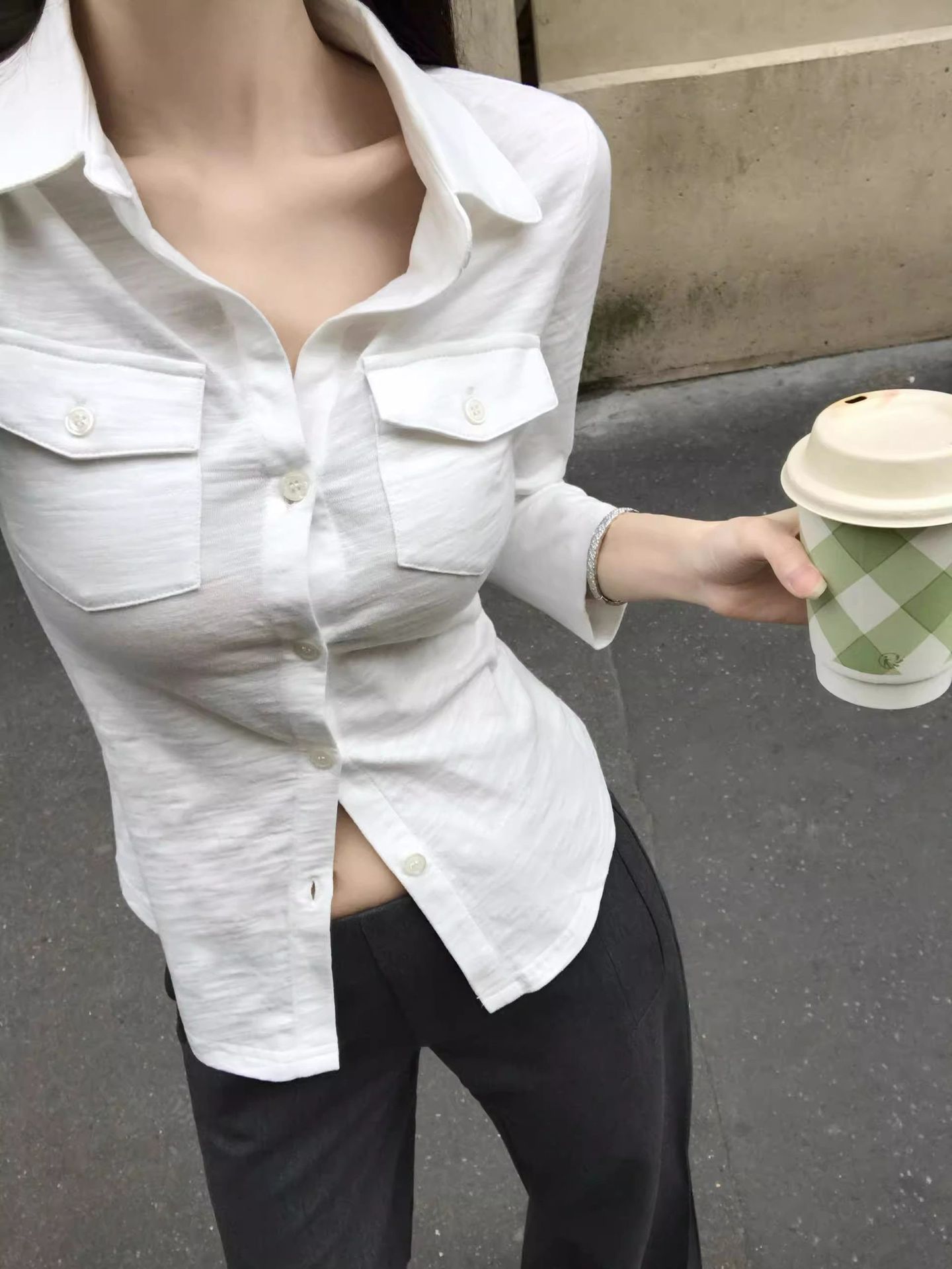 気質純欲風セクシー襟長袖シャツ女性春夏修身ウエストシャツ白いカーディガン上着クロスボーダー