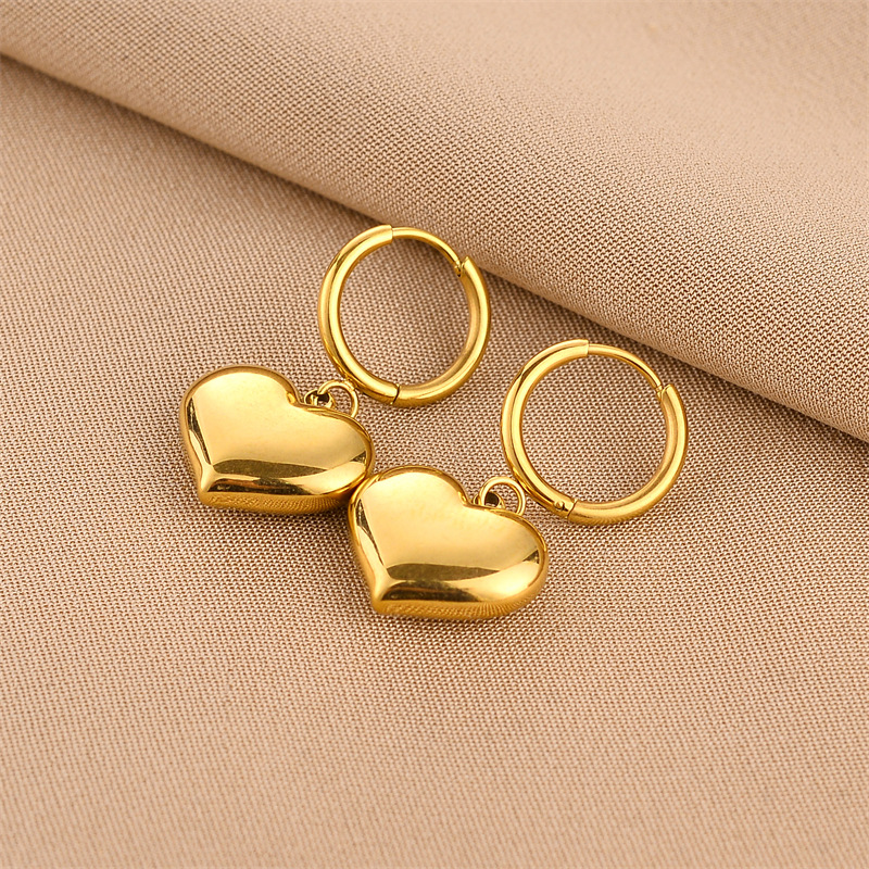 Simple Style Heart Shape Titanium Steel Plating Dangling Earrings 1 Pair