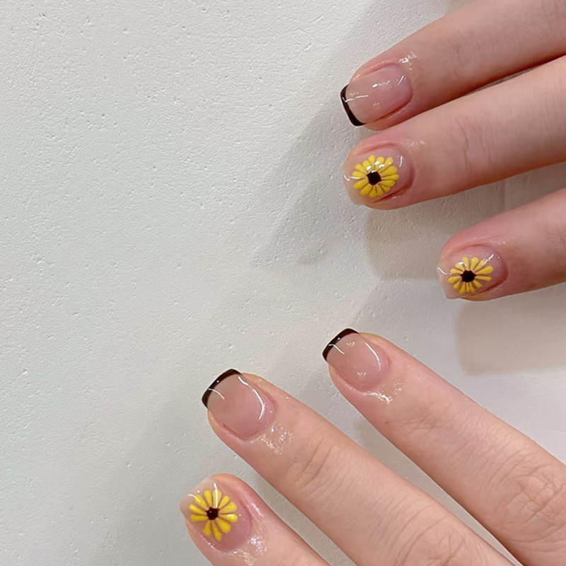 Sunflower Manicure Stereo Oil Painting Style Sunflower Flowers Summer Fresh Girly Style Nail Stickers Wearable Nails 24 Pieces