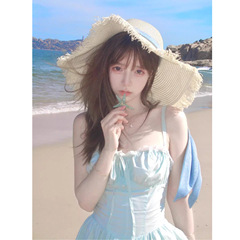 フランスの美しいブルーのサスペンダードレス女性の夏の新しいスタイル三亜海辺リゾートスタイルバックレスウエストショートスカート