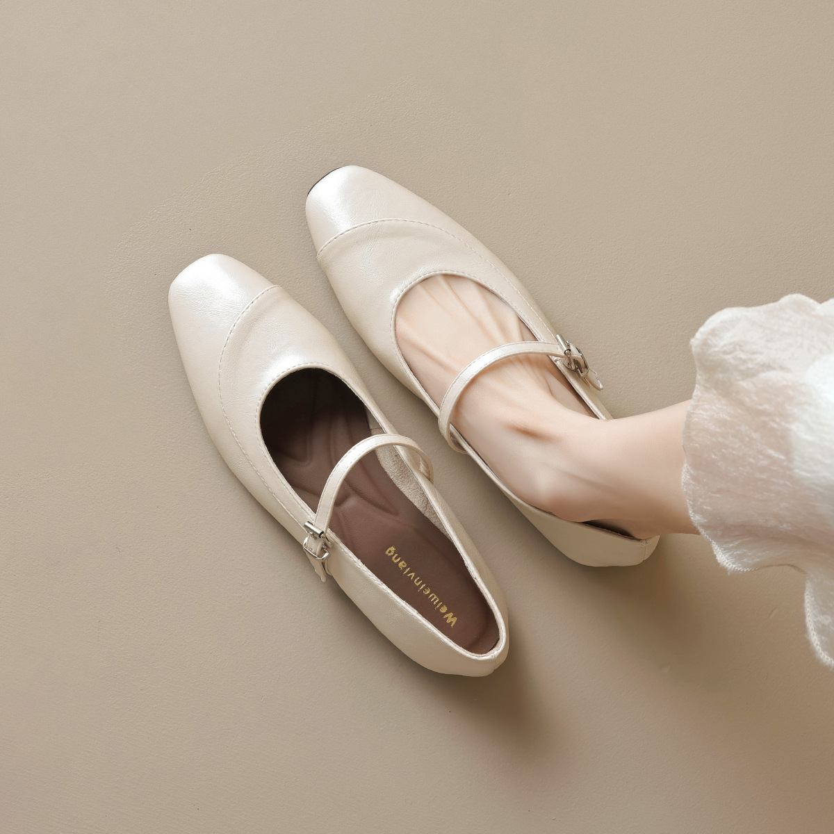 Weiwei Lady 821-2 French Mary Jane For Women, Flat Shallow Slip-On With Single Strap, Retro Soft Sole Commuting Shoes_vogvips.com