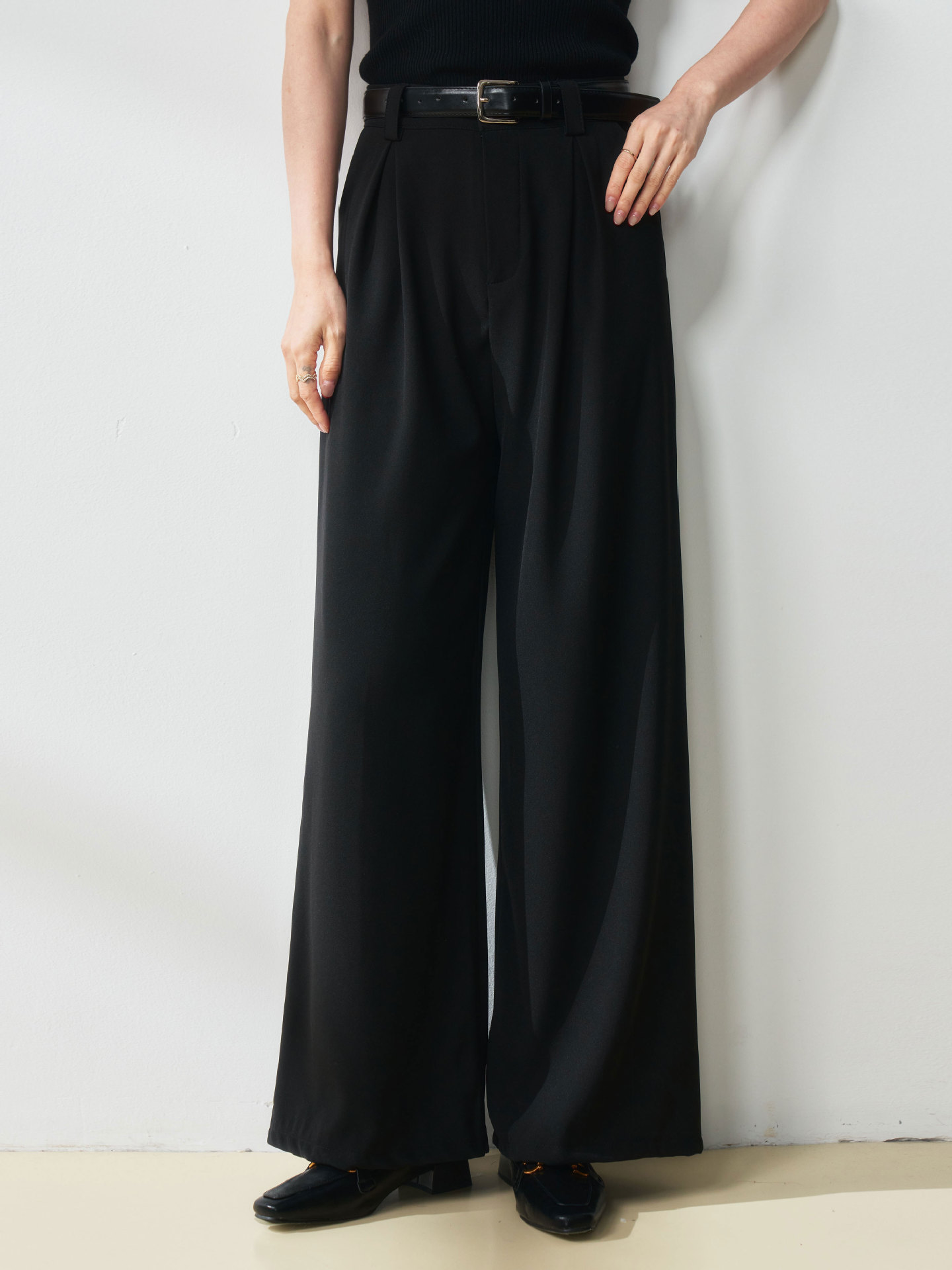 Pantalones para mujeres [el rey de los pantalones de piernas delgadas] plácidos y sueltos para los viajeros, pantalones de trajes de piernas largas para mujeres 25133