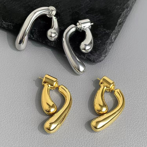 Copper-plated with genuine gold, stylish commuting metal cross earrings, temperament light luxury, high-quality sense of ear accessories, wholesale