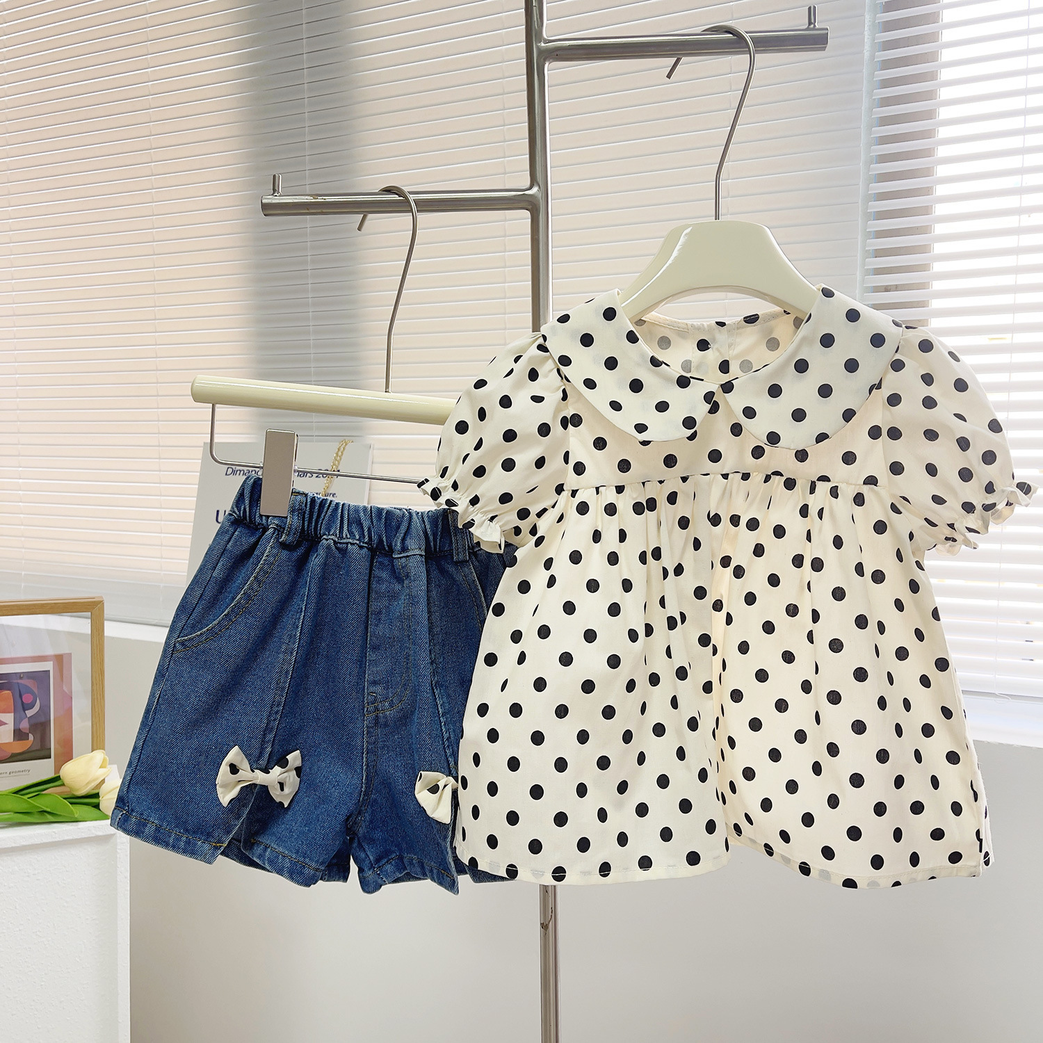 Mädchen Set Mit Polka Dot Bluse Und Jeansshorts Mit Schleife_voghion.com