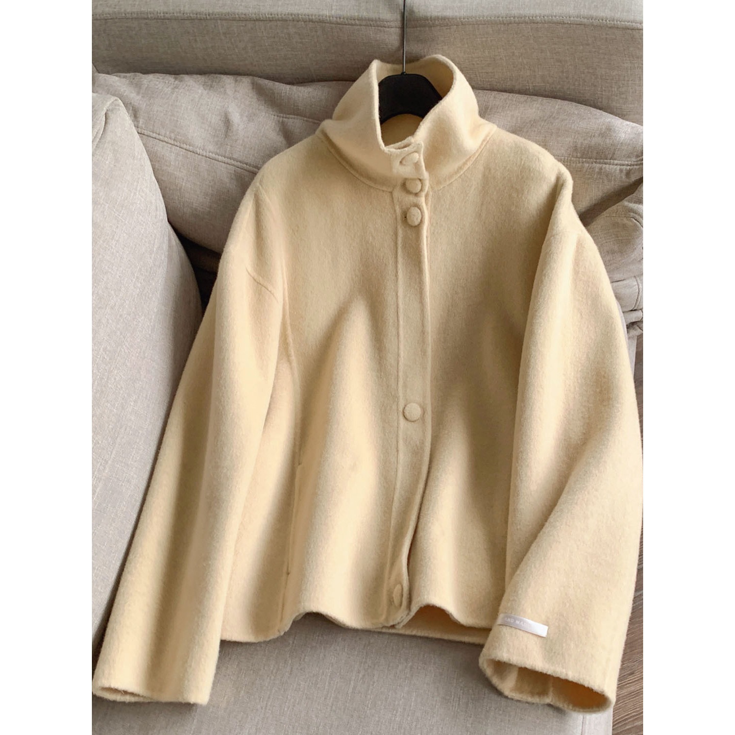 2025 New Style Wool Thickeneded Stand Collar Short Double-Sided Wool Coat Top for Women Wholesale H02Hd24052