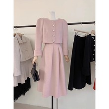 韩剧穿搭小香风高级感减龄洋派时尚粉色外套上衣半身裙两件式套装