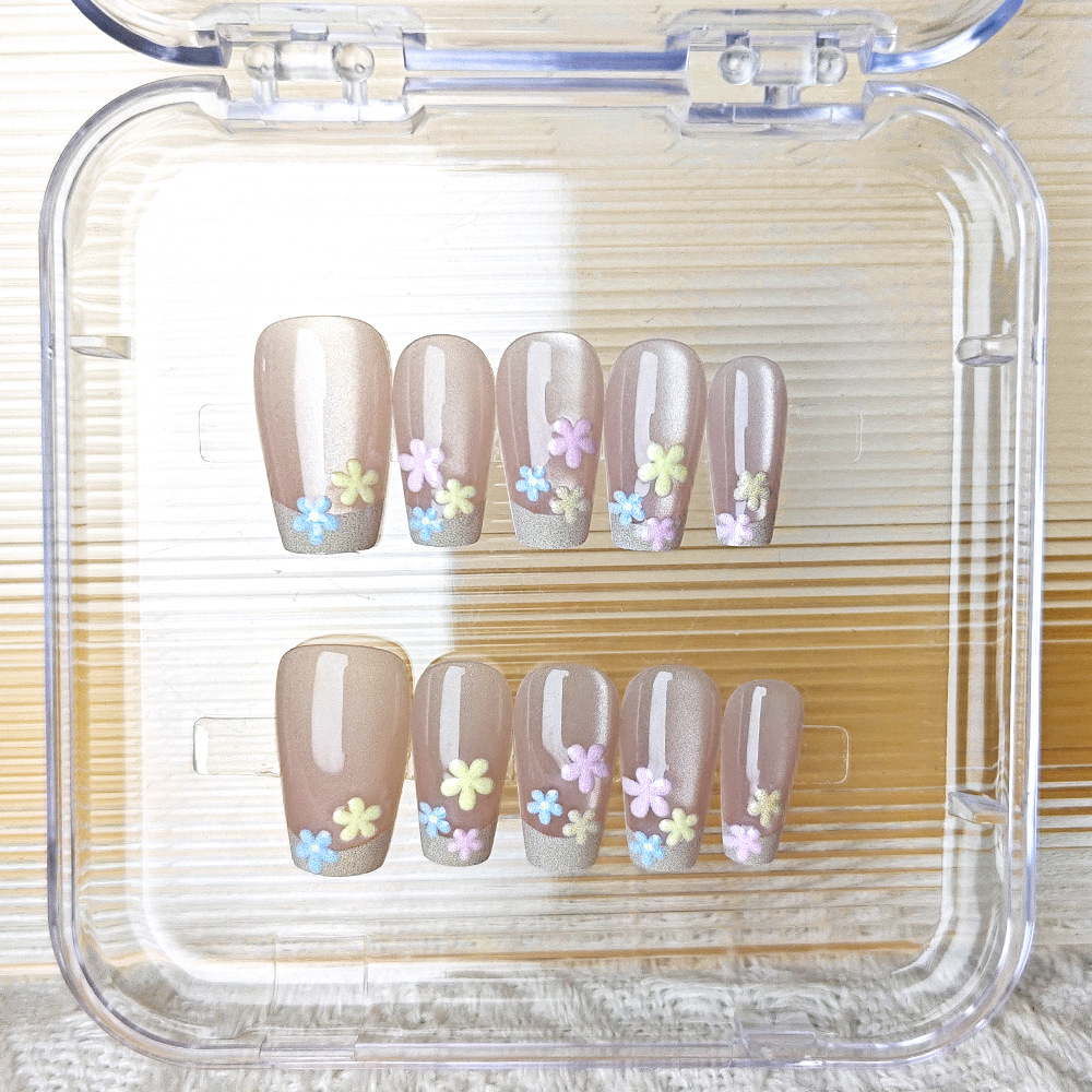 Esmalte de uñas en relieve tridimensional en 3D, flores de tres colores, uñas de vestir de ojo de gato hechas a mano, 10 piezas, manicura francesa de moda dividida image 4