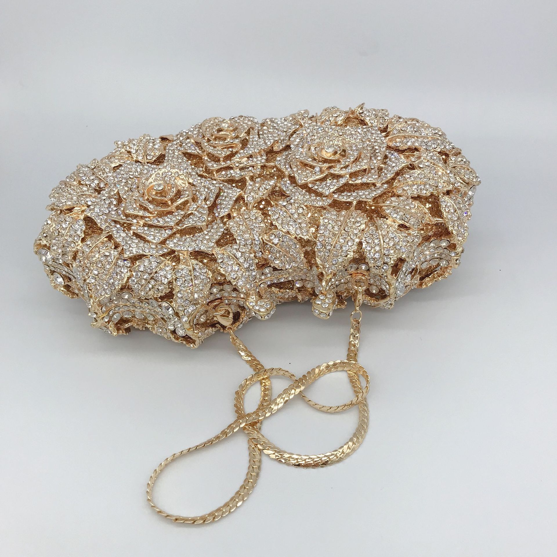 Rosas huecas transfronterizas paquete de diamantes para banquete de diamantes llenos de mano bolsas de mujer embrague de piedra de renas duro