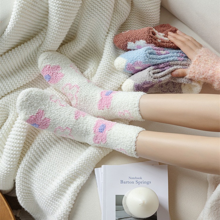 Calcetines de Piso de Tubo Medio para Mujer de Terciopelo de Poliéster Térmicos y Engrosados para Invierno