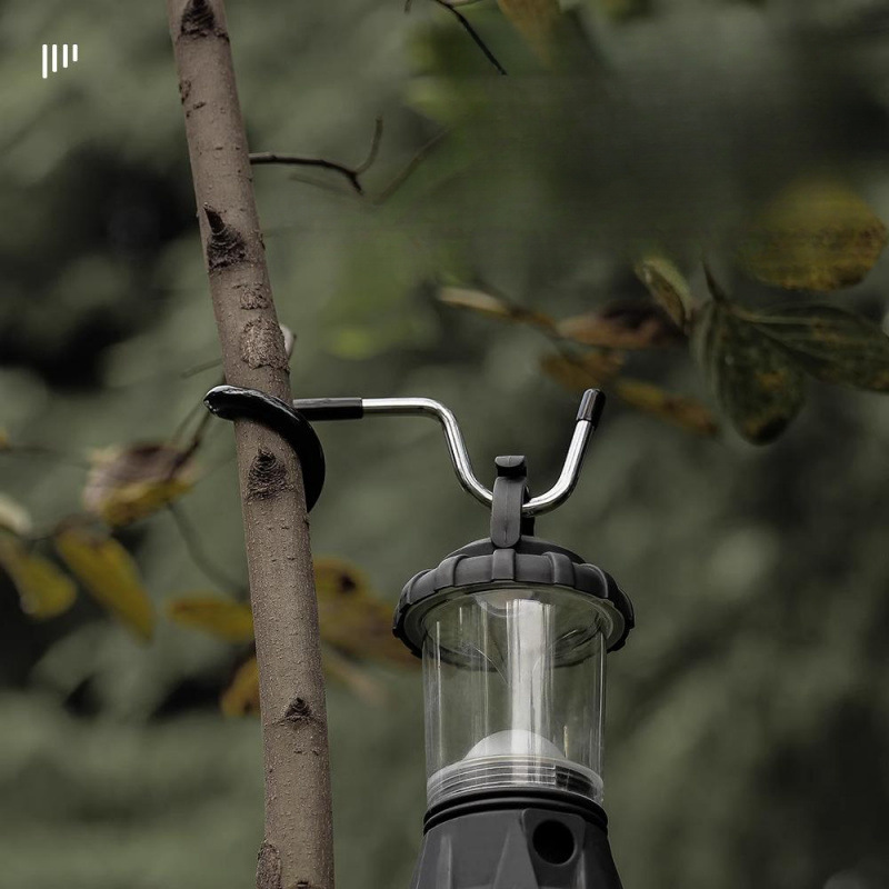 Pig tail hook is a great item that requires no drilling, practical for balcony windows, dormitory bedside clothes hanger, strong load-bearing and non-slip hook Pig tail hook is a great item that requires no drilling, practical for balcony windows, dormitory bedside clothes hanger, strong load-bearing and non-slip hook