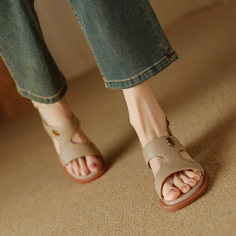 Sandal hở ngón da cừu gót thô đầu vuông quai ngang kiểu La Mã — Màu trắng be
