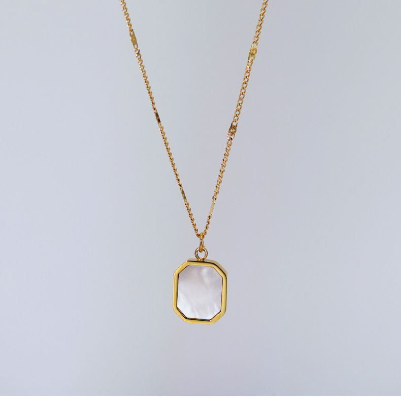 Simple Style Geometric Titanium Steel Plating Shell Pendant Necklace 1 Piece