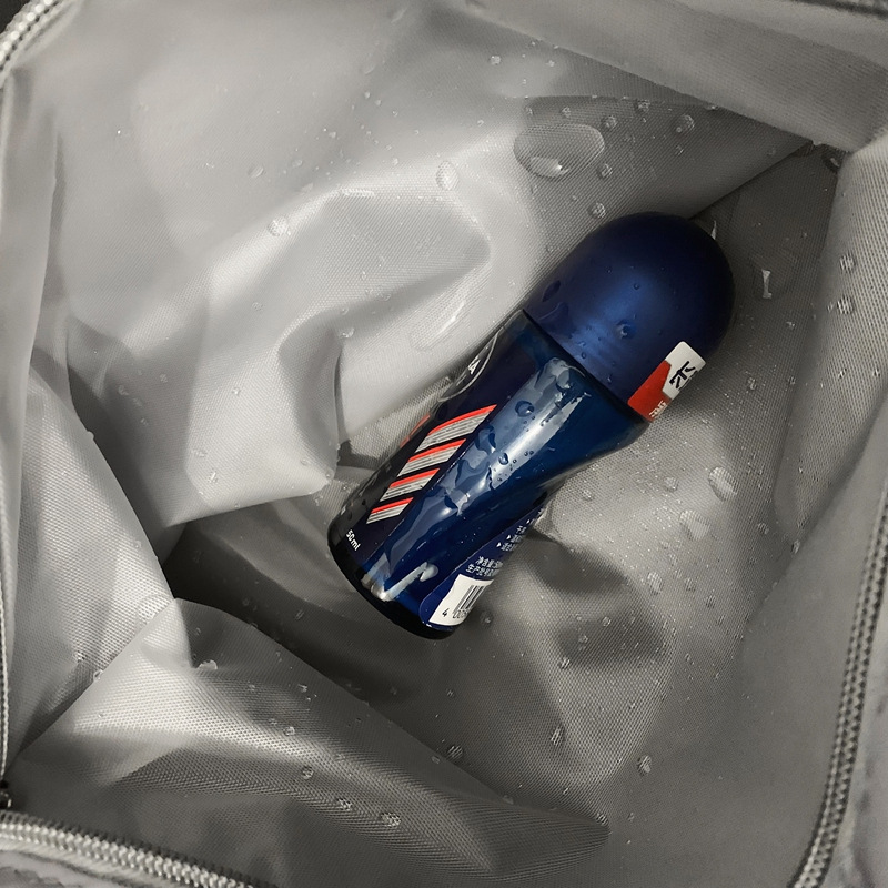 Bolso de viaje de embarque ligero de gran capacidad, bolso de gimnasio 2024 nuevo bolso de corta distancia para hombre, bolso de almacenamiento para natación para mujer