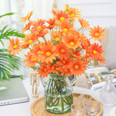 クロスボーダーの熱い販売の小さいデイジーのシミュレーションの花の菊の偽の花の絹の花の乾いた花の単枝のプラスチックの花の装飾の花の客間の卸売り