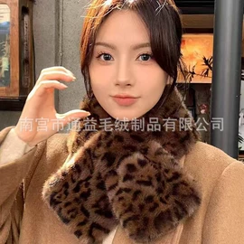 成人帽;女士斜挎包;钥匙扣及钥匙扣配件