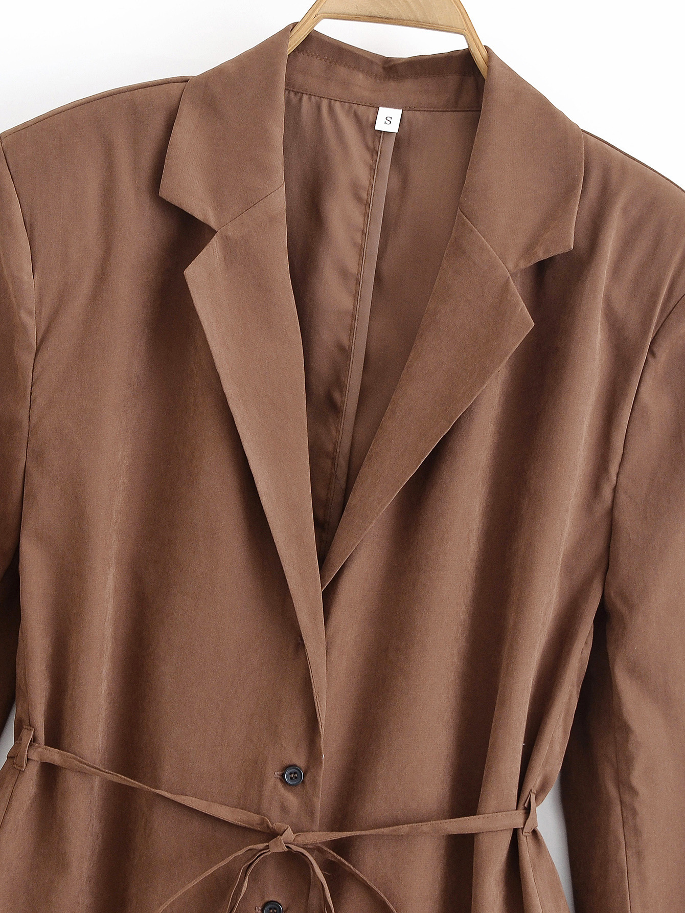 Ensemble tailleur d'été décontracté GraceChic Za pour femme, style européen et américain, coupe cintrée, blazer avec ceinture et mini-short à cravate._voghion.com