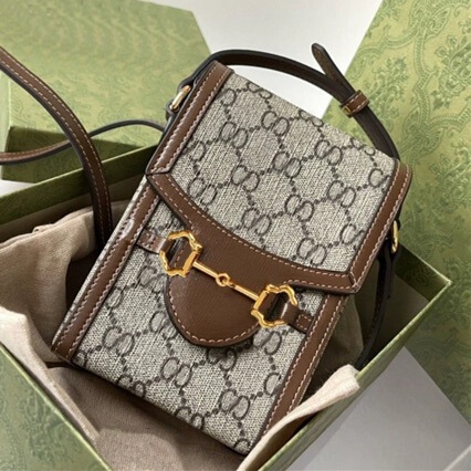 New Retro 24 Horsebit 55 Flip Mobile Phone Bag Mini Fashion Trendy One-Shoulder Diagonal Fashion Small Square Bag New Retro 24 Horsebit 55 Flip Mobile Phone Bag Mini Fashion Trendy One-Shoulder Diagonal Fashion Small Square Bag