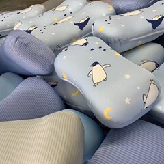 日本の注文の冷感の骨の枕はゆっくりとスプリングバックします。