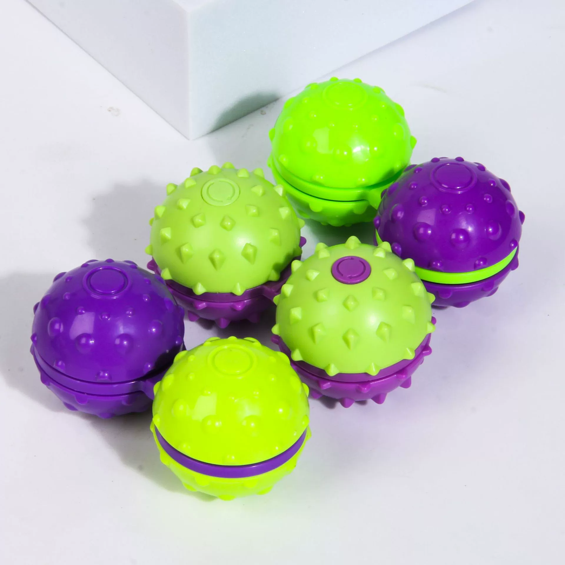 Встряхните тот же гравитационный Массажный мяч для кончиков пальцев с редиской, новая декомпрессионная сетка, красная вращающаяся верхняя декомпрессионная вентиляционная игрушка